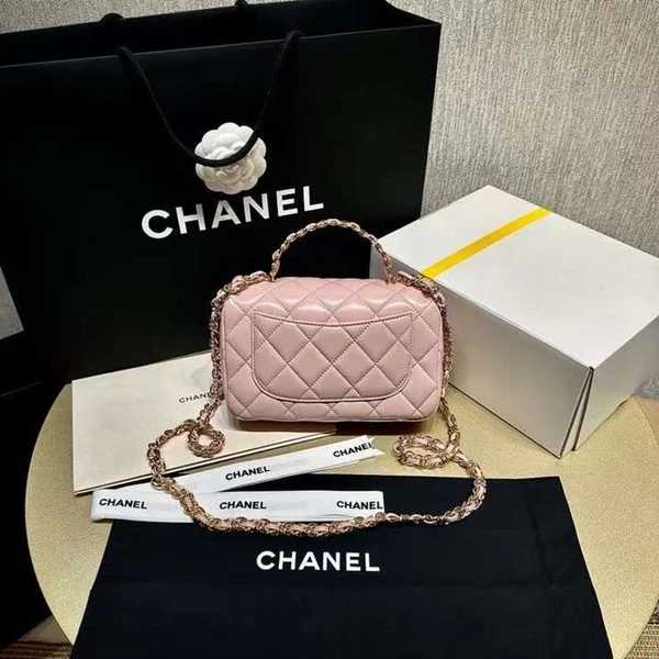 Chanel Quilted Lambskin CC Chain Flap Crossbody Bag - Image 2