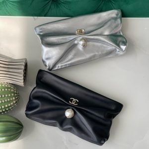 Chanel Pearl Crush Shiny Lambskin Clutch