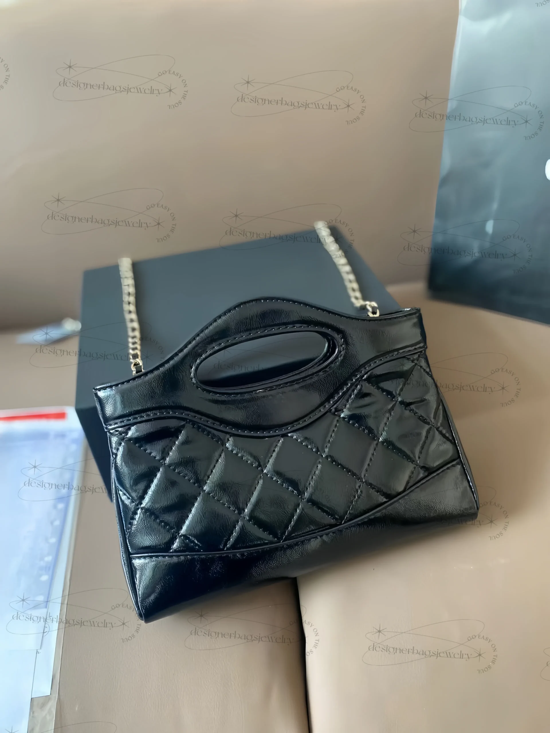 Chanel Mini Shiny Calfskin 31 Shopping Bag - Image 5