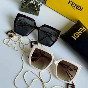 Fendi Women's Baguette FE40012U Sunglasses