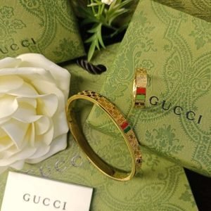 Stylish Gold Gucci Bracelet For Women
