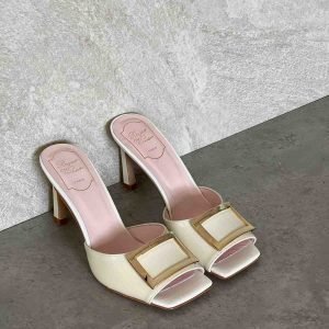 Roger Vivier Trompette Mules In Patent Leather