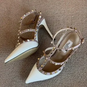 Valentino Rockstud 100MM High Heels For Women